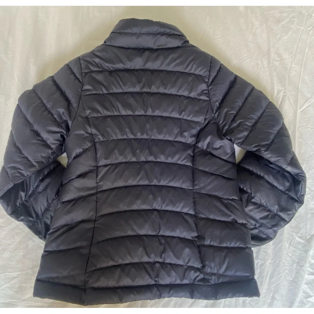 Patagonia Kids Navy Blue Puffer Jacket with Red Zipper Pulls